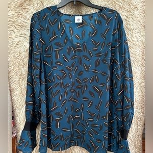 Cabi long sleeve blouse size L